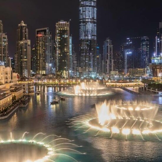 Dubai fountain UAE tour